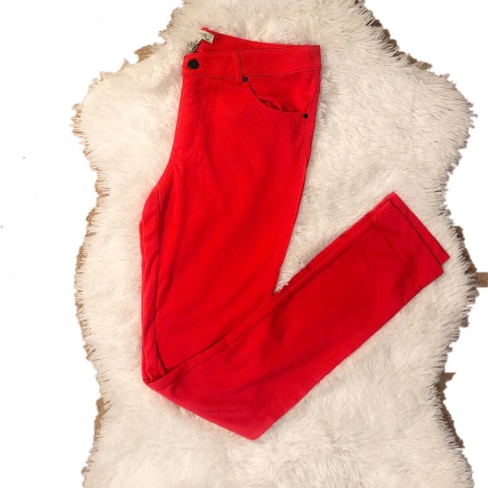 Women’s Skinny stretch pants. - Picture 3 of 6